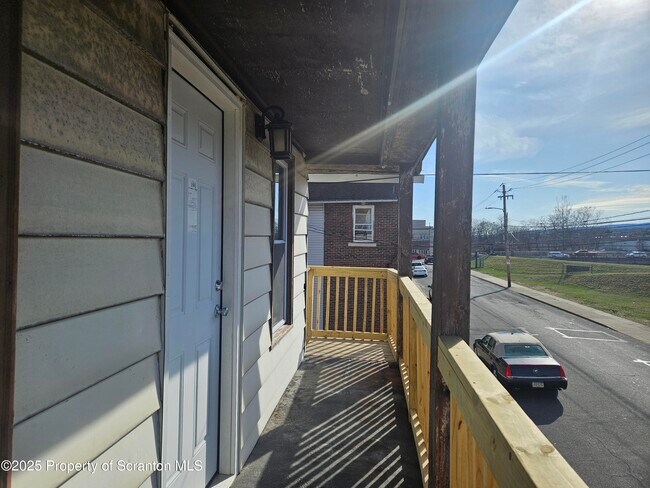 125 N River St in Olyphant, PA - Building Photo - Building Photo