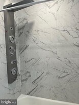 6600 Lincoln Dr in Philadelphia, PA - Building Photo