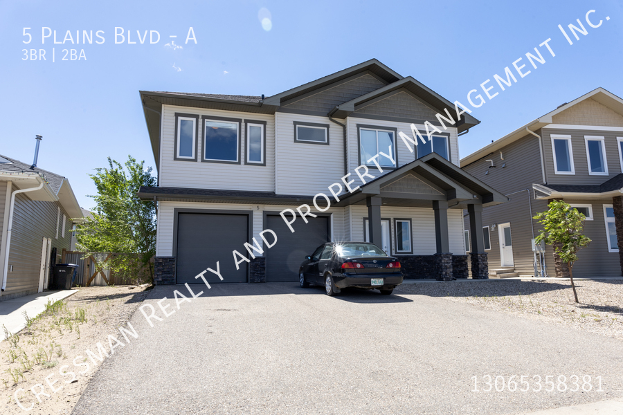 5 Plains Blvd in Pilot Butte, SK - Building Photo