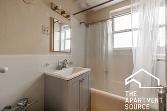 6928 N Greenview Ave, Unit 608 in Chicago, IL - Foto de edificio - Building Photo