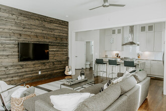 1114A Wade Ave in Nashville, TN - Building Photo - Building Photo
