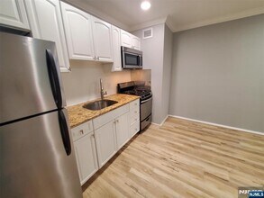 3001 Edwin Ave in Fort Lee, NJ - Building Photo - Building Photo