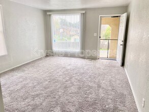 1056 Taylor Ave in Vallejo, CA - Building Photo - Building Photo