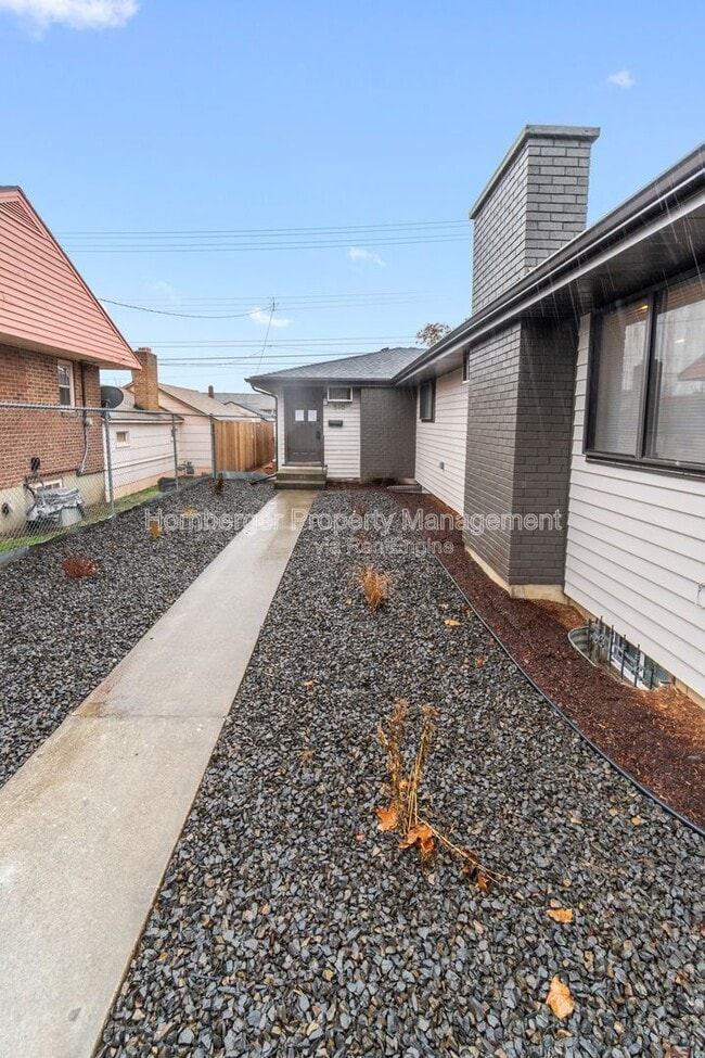 property at 508 E Rich Ave