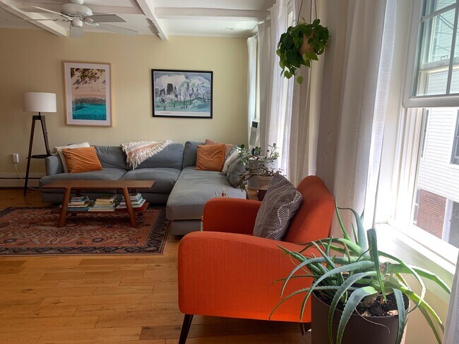 10 Salem Street Ave, Unit #2 in Boston, MA - Building Photo - Building Photo