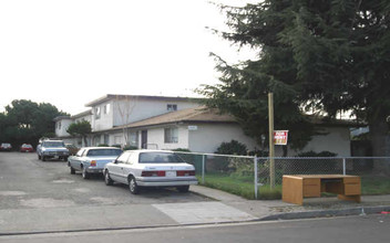 357 Smalley Ave in Hayward, CA - Building Photo - Building Photo