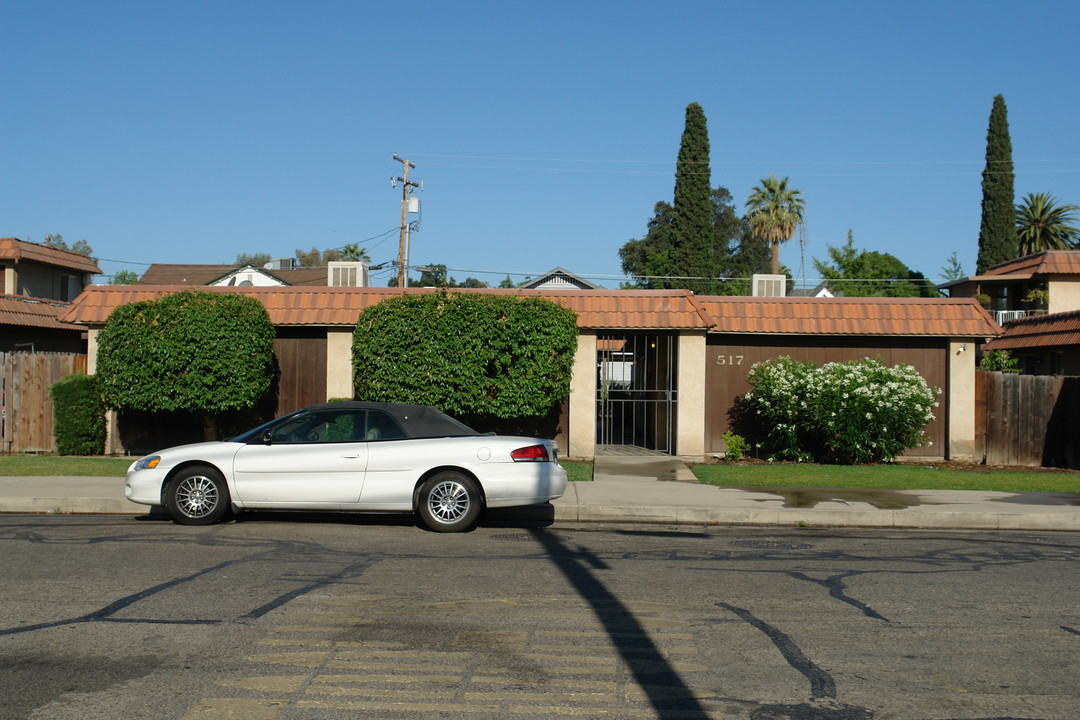 517 N Church St in Visalia, CA - Building Photo