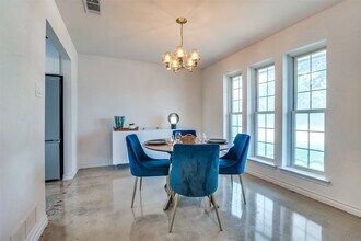 2013 S Lakeshore Dr in Rockwall, TX - Building Photo - Building Photo