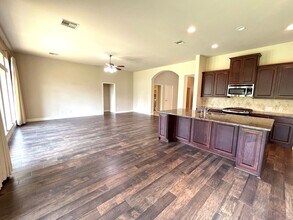 2302 Lost Bridge Ln in Pearland, TX - Building Photo - Building Photo