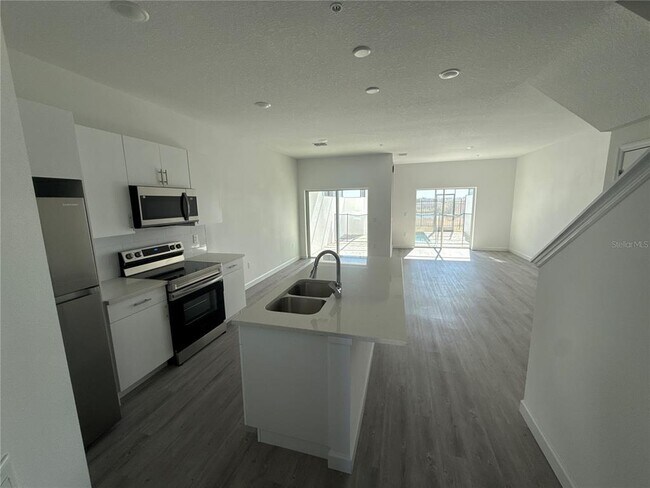 420 Famagusta Dr in Davenport, FL - Building Photo - Building Photo