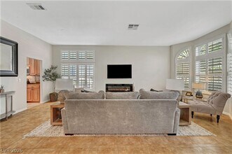 1405 Sunblush Ln in Las Vegas, NV - Building Photo - Building Photo