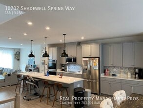 10702 Shadewell Spg Wy in Manassas, VA - Building Photo - Building Photo