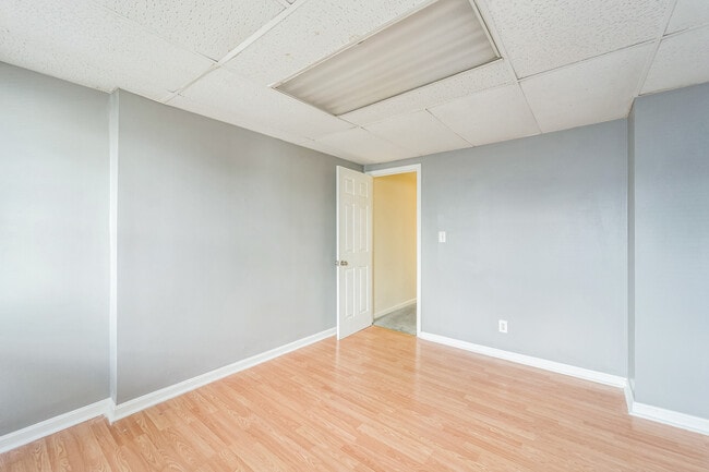 3818 Mount Pleasant Ave in Baltimore, MD - Building Photo - Building Photo