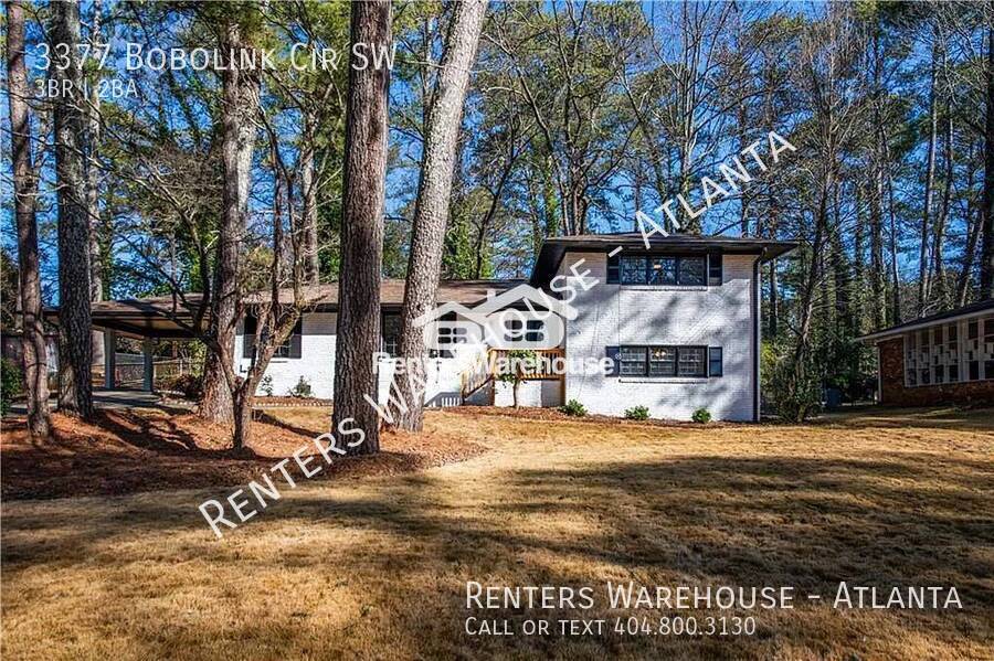 3377 Bobolink Cir SW in Atlanta, GA - Building Photo