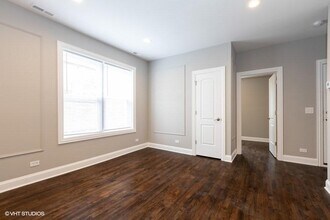 4619 N Hamlin Ave in Chicago, IL - Building Photo - Building Photo