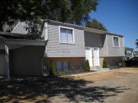 2543 Evening Dove Cir in West Valley City, UT - Building Photo