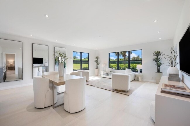 property at 800 Greensward Ct