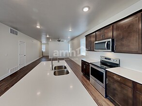 2662 W 3400 S in Syracuse, UT - Building Photo - Building Photo