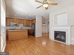 7752 Grandwind Dr in Lorton, VA - Building Photo - Building Photo