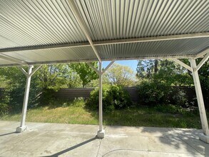 10169 Brian Kelly Way in Elk Grove, CA - Building Photo - Building Photo