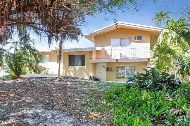 445 NE 20th St in Boca Raton, FL - Building Photo - Building Photo