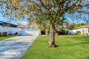 4717 Huron Bay Cir in Kissimmee, FL - Building Photo