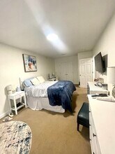 393 W Broadway, Unit 8 in Boston, MA - Foto de edificio - Building Photo