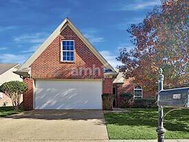 5438 Milton Ridge Dr in Arlington, TN - Building Photo