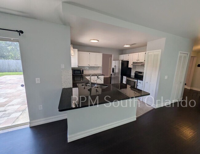 1616 Golden Poppy Ct in Orlando, FL - Foto de edificio - Building Photo