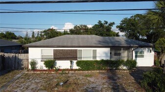 5014 Dr. M.L.K. Jr St S in St. Petersburg, FL - Building Photo