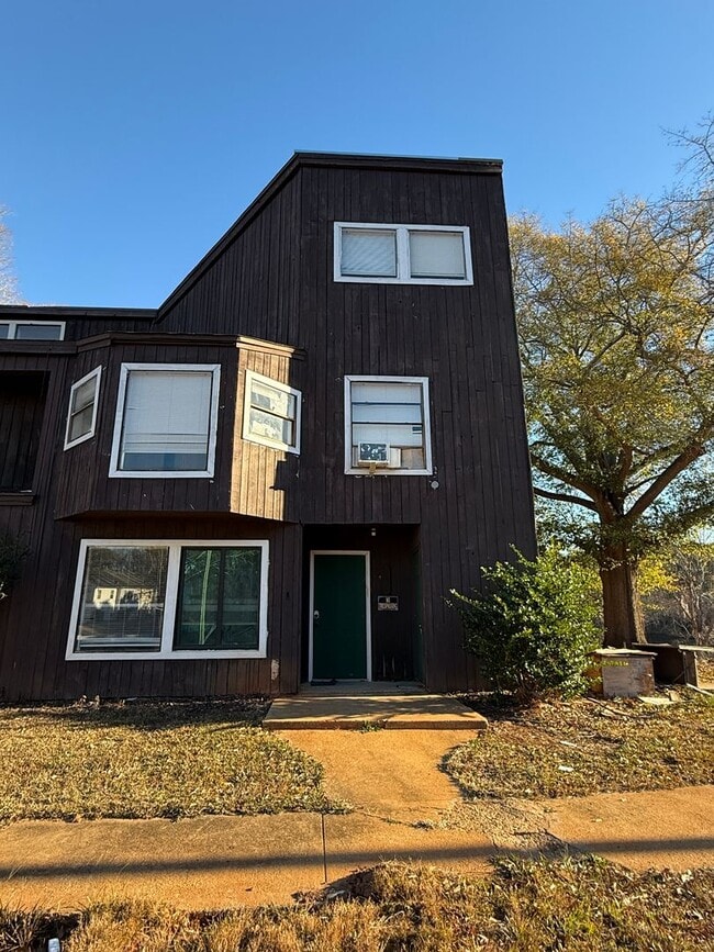 property at 2832 Shell Bark Rd