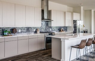 7434 Coronado Ave in Dallas, TX - Building Photo