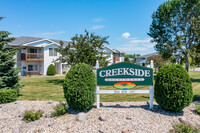 Creekside in Neenah, WI - Building Photo - Building Photo