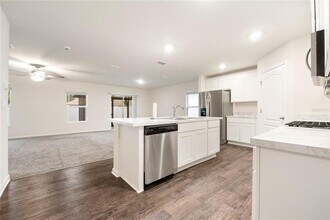 669 Grand Reserve Dr in Bunnell, FL - Building Photo - Building Photo