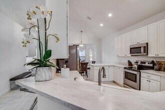 2156 Wightman Dr in Wellington, FL - Building Photo - Building Photo