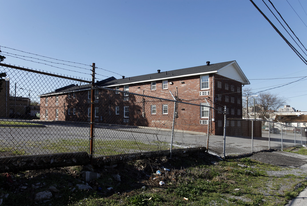 John A. Gupton Student Apartments in Nashville, TN - Building Photo