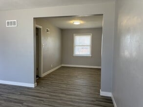 9300 Ardmore Dr in St. Louis, MO - Building Photo - Building Photo