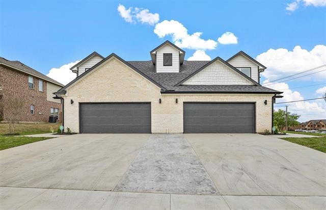 5016 Villas Dr in Sanger, TX - Building Photo