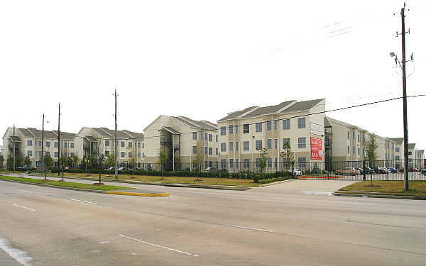 Concord at Little York in Houston, TX - Foto de edificio