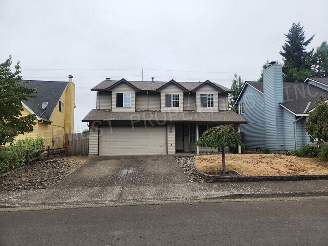 5887 NW 213th Pl in Portland, OR - Building Photo - Building Photo