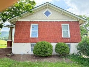 1681 Linville Creek Rd in Vilas, NC - Building Photo - Building Photo
