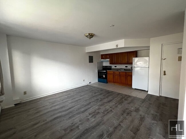 111 STREET in Queens, NY - Foto de edificio - Building Photo