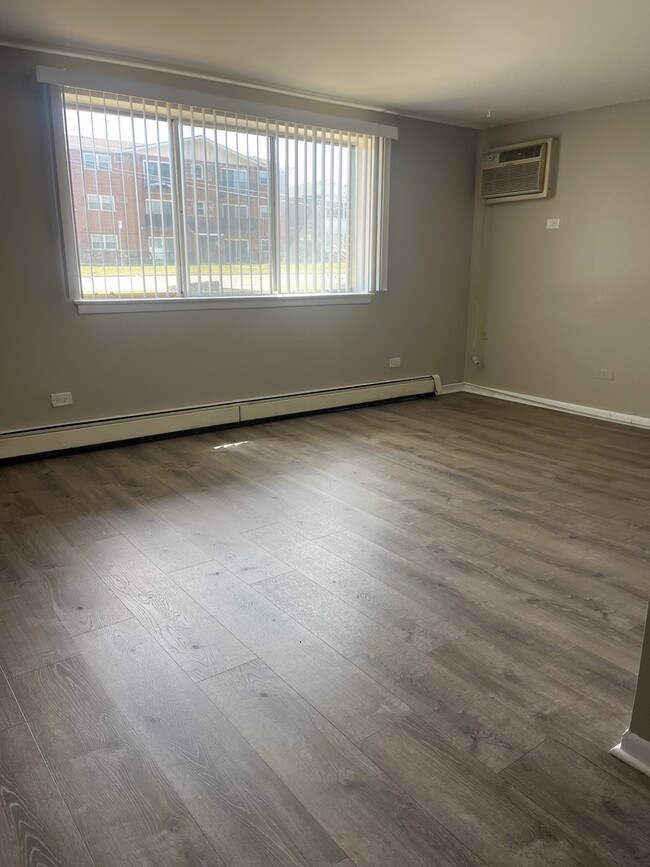 10756 S Harlem Ave in Worth, IL - Building Photo - Building Photo