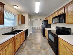 1617 Kelly Ln in Royse City, TX - Foto de edificio - Building Photo