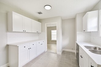5007 Northridge Dr in Houston, TX - Building Photo - Building Photo