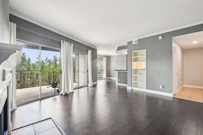 6000-22 Shepherd Mountain Cove in Austin, TX - Building Photo - Building Photo