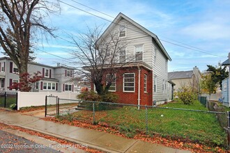 45 Cedar St in Keyport, NJ - Building Photo - Building Photo