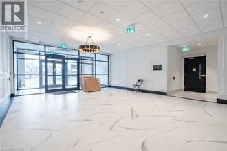 1936 Rymal Rd E in Hamilton, ON - Building Photo - Building Photo