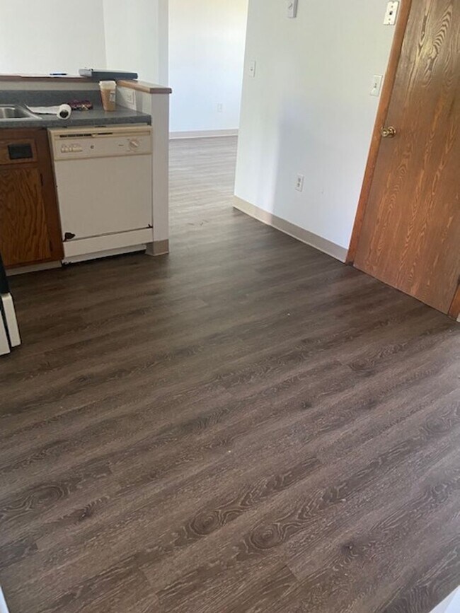 368C-D Electronics Pkwy-Unit -368D in Salina, NY - Building Photo - Building Photo