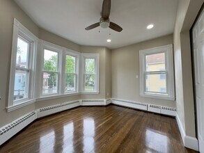 13 Withington St in Boston, MA - Building Photo - Building Photo